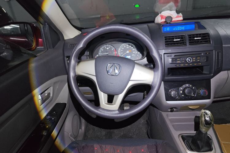 Used BAIC Weiwang M20 2014 1.5L practical type BJ415A Steering Wheel