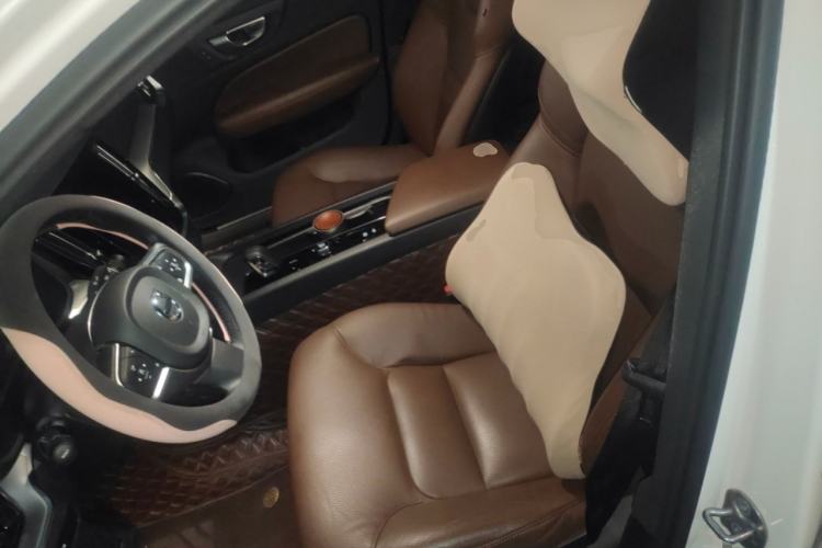 Used Volvo S60 2024 B4 Zhiyi Luxury Edition