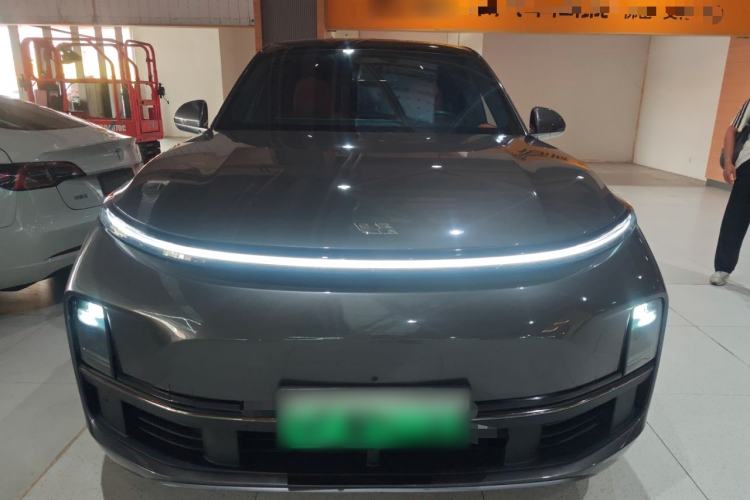 Used Li Auto L8 2024 Pro Model Front