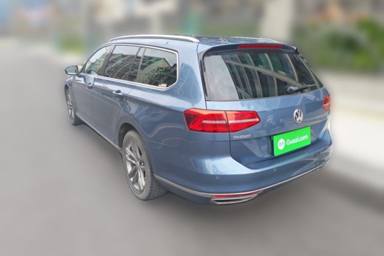 Used Volkswagen Variant 2017 380TSI Two-Wheel Drive Comfort Edition
