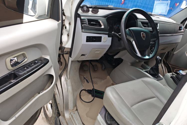 Used Jinbei New Hiace X30L 2018 1.5L Box Truck Business Edition DLCG14 Driver Seat