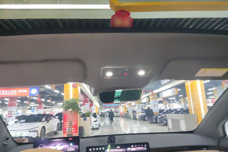 Used Hima Luxeed R7 2025 Range-Extended Version 251 km Max
