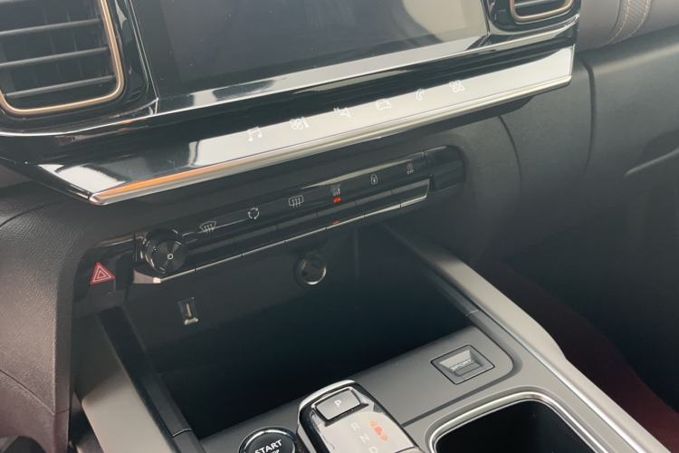 Used Citroen C5 AIRCROSS 2021 360THP ORIGINS Centennial Deluxe Edition Interior 2