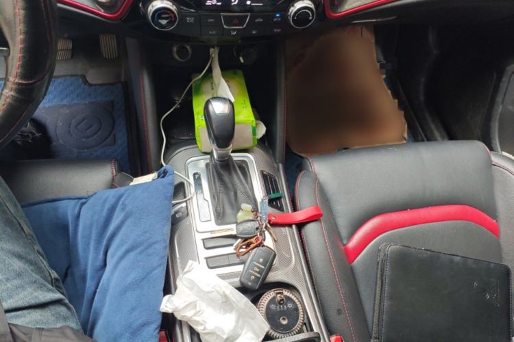 Used CHANGAN CS55 2017 1.5T Automatic Colorful Edition Gear Lever