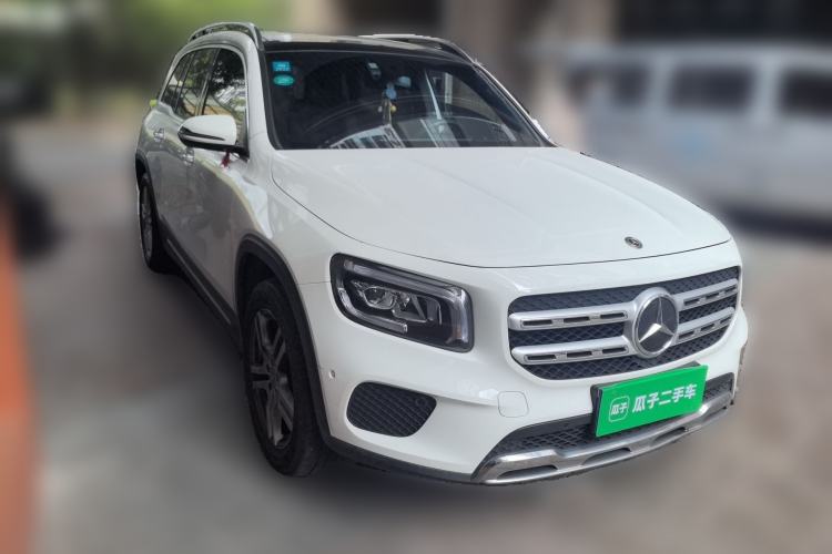 Used Mercedes-Benz GLB 2020 GLB 200 Dynamic Edition Front Right 45 Deg