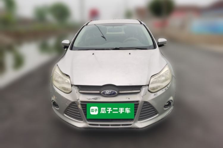 Used Ford Focus 2012 Sedan 1.6L Manual Comfort Model
