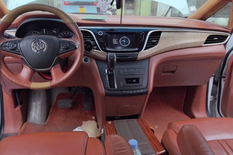 Used Buick GL8 2017 ES 28T Comfort Model China V Standard