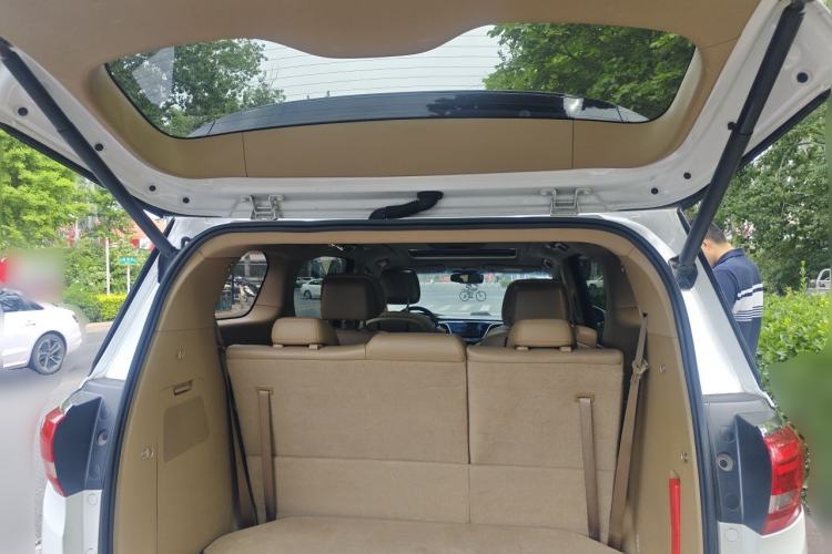 Used Buick GL8 2017 ES 28T Flagship Model China V Standard
