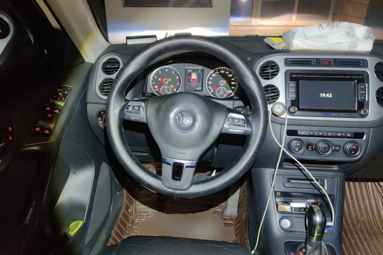 Used Volkswagen Tiguan L 2015 1.8TSI Automatic Two-Wheel Drive Luxury Model
