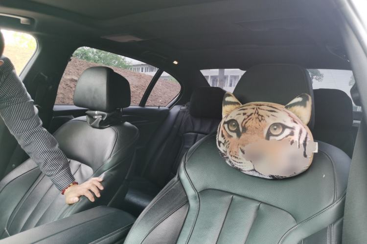 Used BMW 5 Series 2018 Facelifted 530Li xDrive M Sport Package
