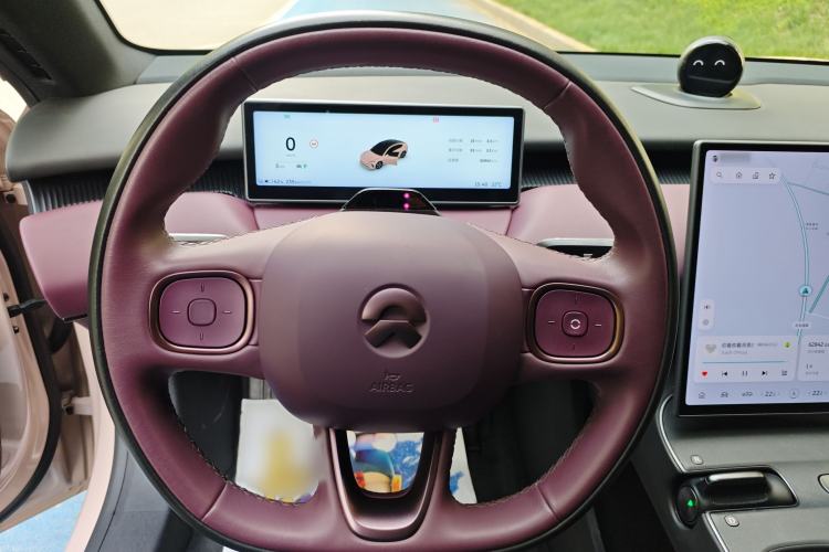 Used Nio ET5 2024 75 kWh Steering Wheel