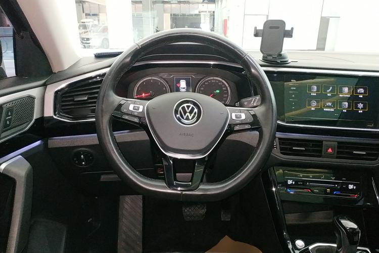 Used Volkswagen Tayron 2020 280TSI Two-Wheel Drive Luxury Connect Edition Steering Wheel