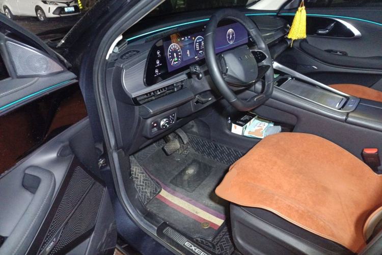 Used EXEED Lingyun 2024 300T Two-Wheel Drive Starlight Edition
