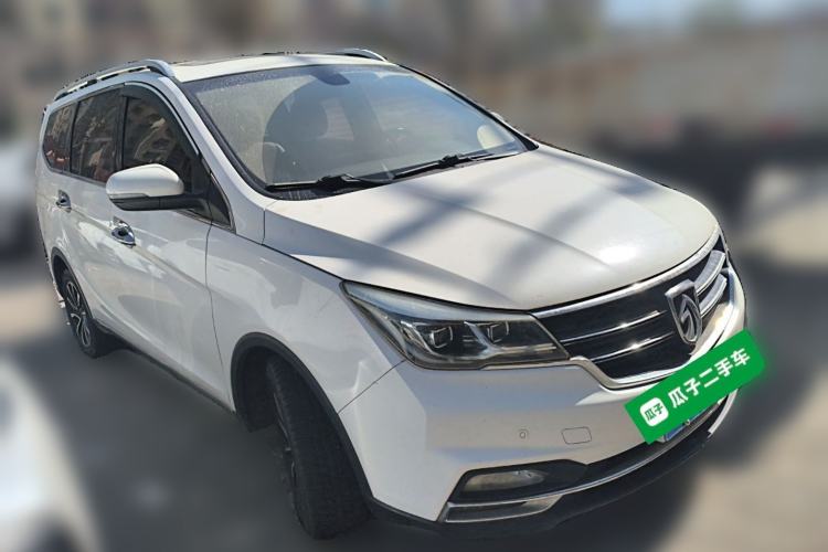 Used Baojun 730 2017 1.5T Manual Prestige Version 7 Seats Front Right 45 Deg