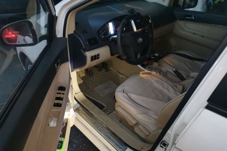 Used BAIC E Series 2012 Hatchback 1.3L Manual Liking Edition