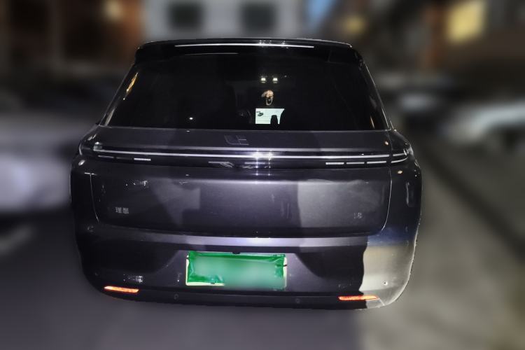 Used Li Auto L8 2023 Air model
