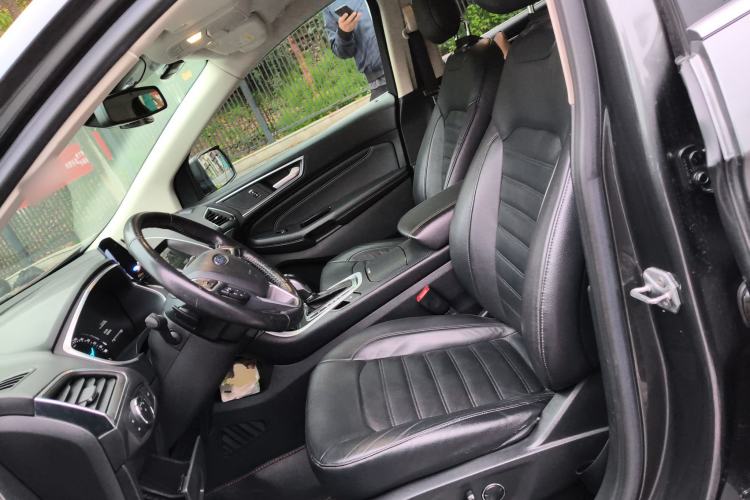 Used Ford Edge 2015 2.0T GTDi 4x4 High-Grade Model