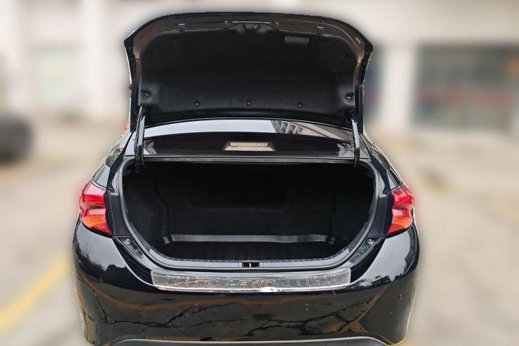 Used Toyota Levin 2017 Revised Dual-Engine 1.8H GS E-CVT Elite Sunroof Version China V Standard