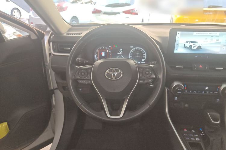 Used Toyota Wildlander 2023 2.0L CVT Four-Wheel Drive Luxury PLUS Edition