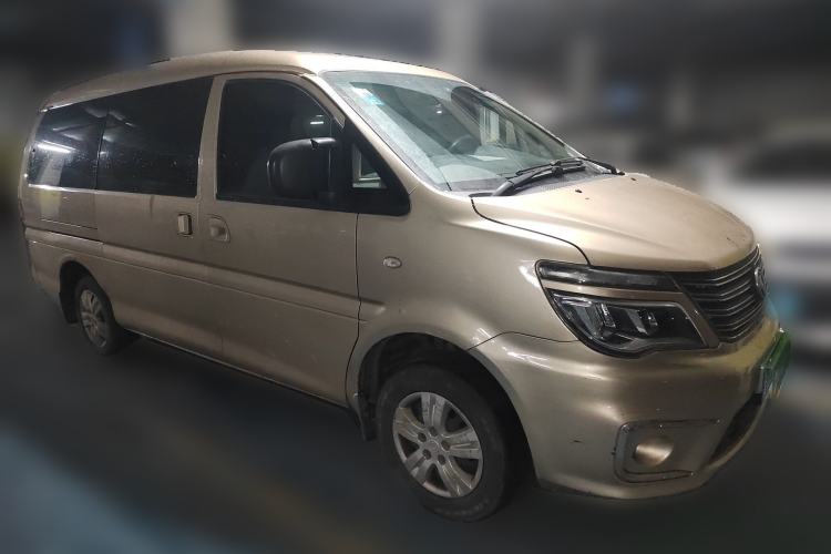 Used FORTHING Lingzhi 2018 M5L 1.6L 7-Seater Comfort Model Front Right 45 Deg