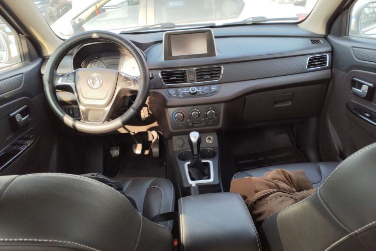 Used Dongfeng Fengon 330 2019 1.5L 330S Manual Comfort Version China VI Standard
