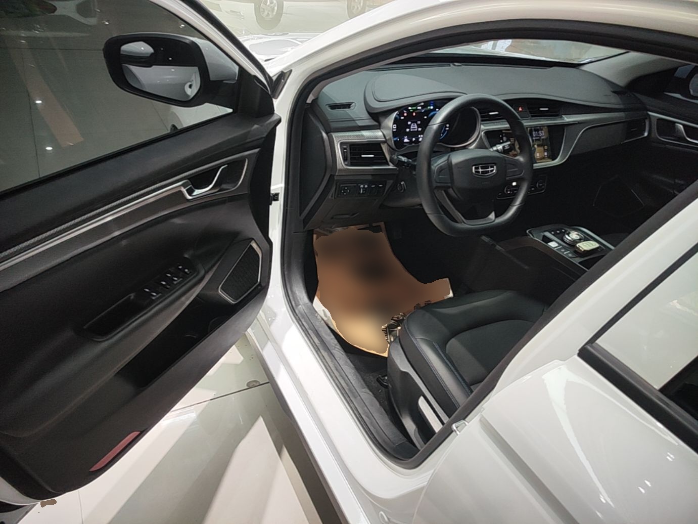 Geely Auto Emgrand New Energy 2022 EV Pro Ride-Hailing Version Lithium Iron Phosphate — снимка 18
