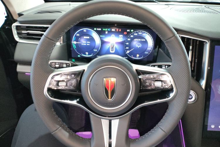 Used Hongqi HS7 PHEV 2025 Model 2.0T PHEV Four-Wheel Drive 2 Million Units Commemorative Edition 6-Seater