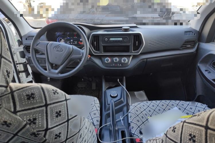 Used Chana Ruixing EM80 2025 Passenger Version Comfort Model 6 Seats 260 km Twin-Door Design 60 kW