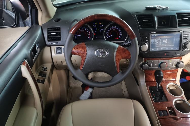 Used Toyota Highlander 2012 2.7L 2WD 5-Seater Elite Edition
