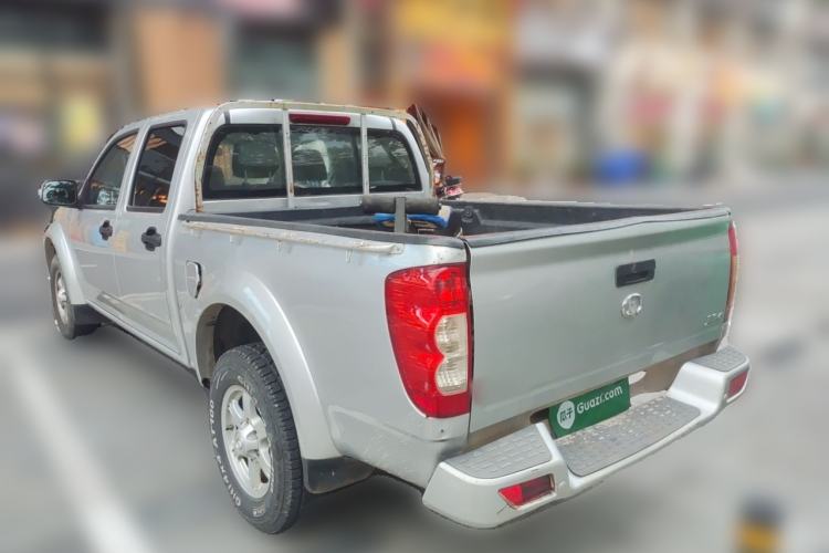 Used Great Wall Wingle 5 2017 2.0T European Version Diesel Two-Wheel Drive Advanced Large Double-Cab GW4D20E
