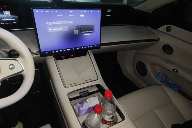 Used Hima S9T 2025 Model Pure Electric Four-Wheel-Drive Max