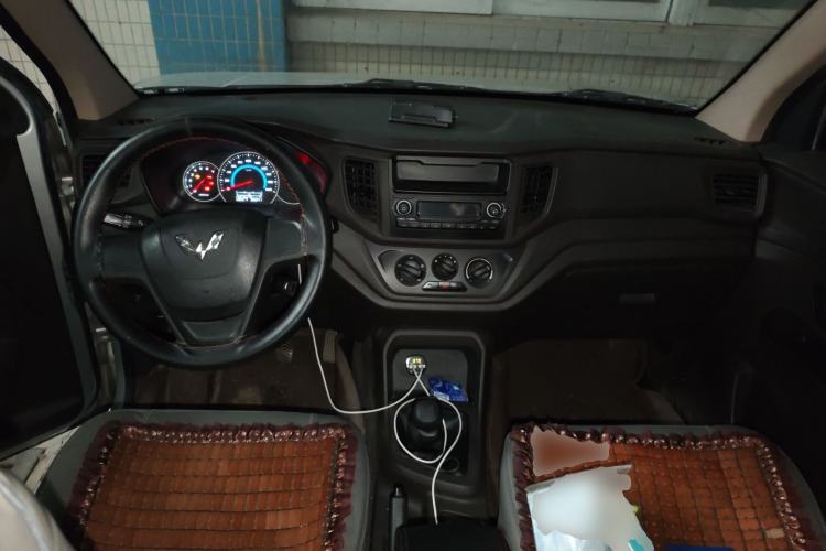 Used Wuling Hongguang V 2019 1.5L Enjoyment Version China VI LAR
