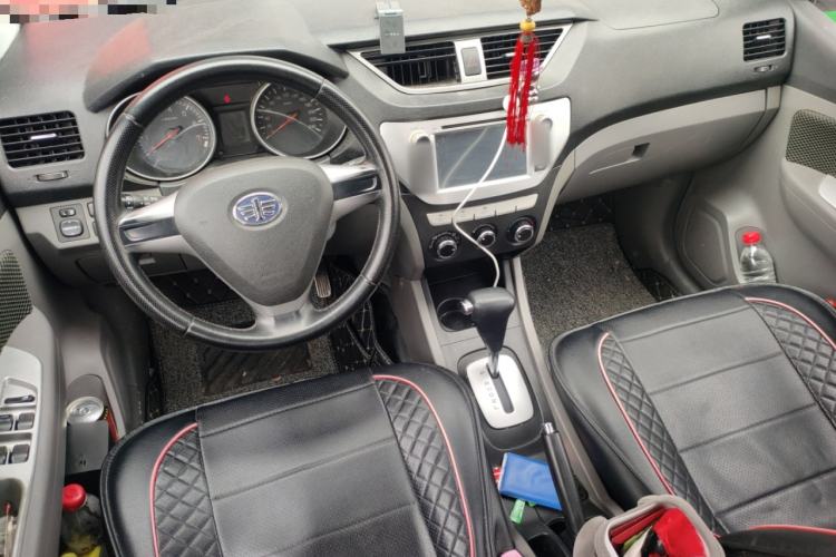 Used FAW Senya S80 2013 1.5L Automatic 5-Seat Fashion Edition