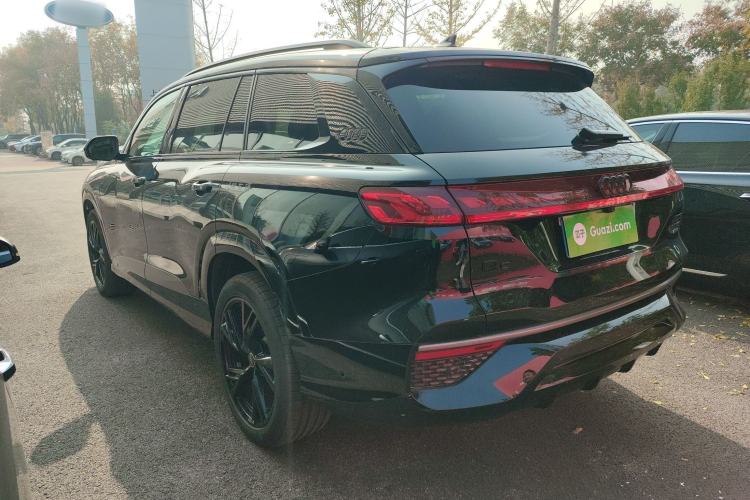 Used Audi Q6 2024 45 TFSI quattro Black Warrior Edition 6 Seats
