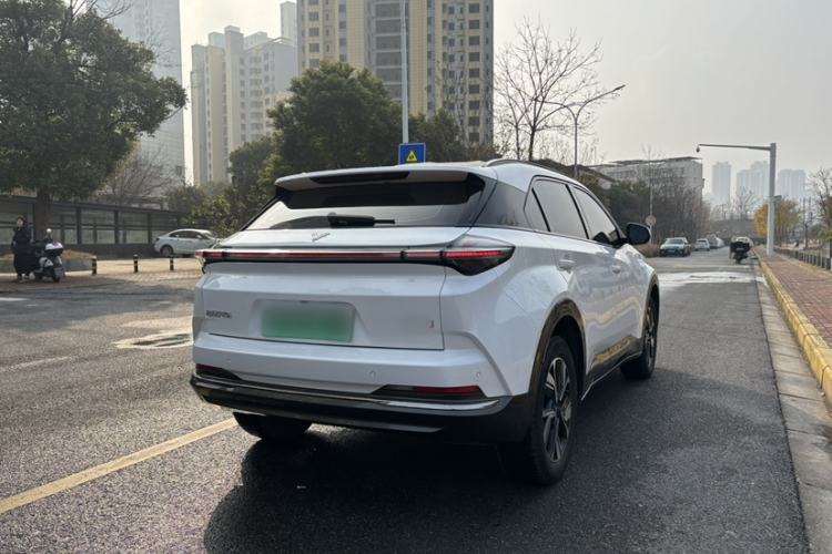 Used NETA U 2022 Zhi400 Pro Ternary Lithium