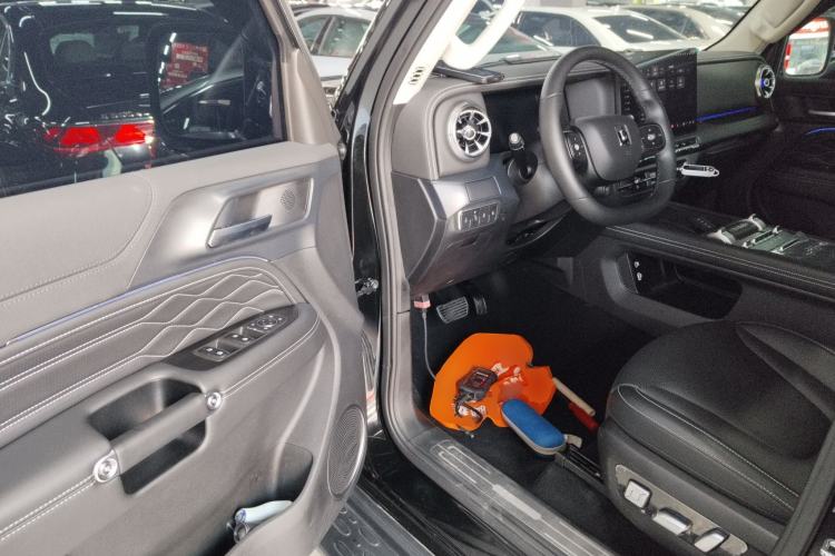 Used Tank 300 2025 2.0T Challenger Driver Seat