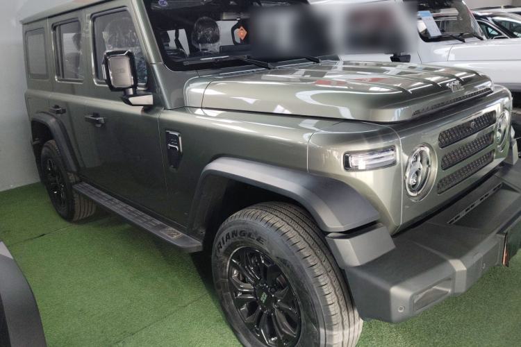 Used 212 T01 2024 2.0T Explorer