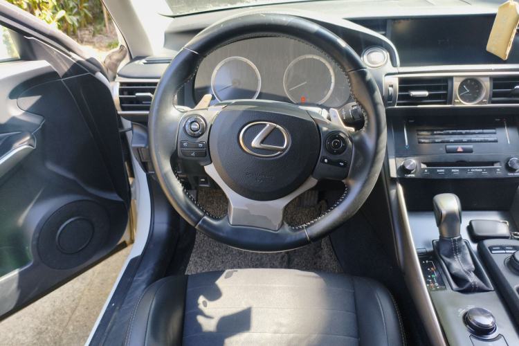 Used Lexus IS 2013 250 Leading Edition
