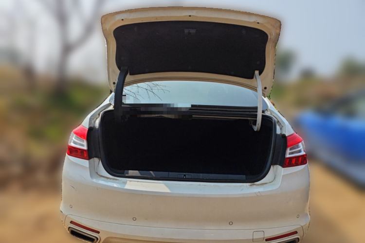 Used Peugeot 408 2016 1.6T Automatic Luxury Edition Trunk