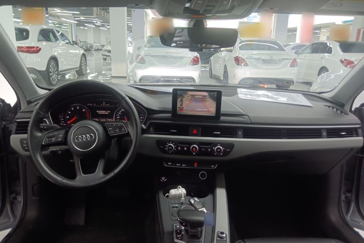 Used Audi A4L 2018 30th Anniversary Edition 40 TFSI Trendy Model