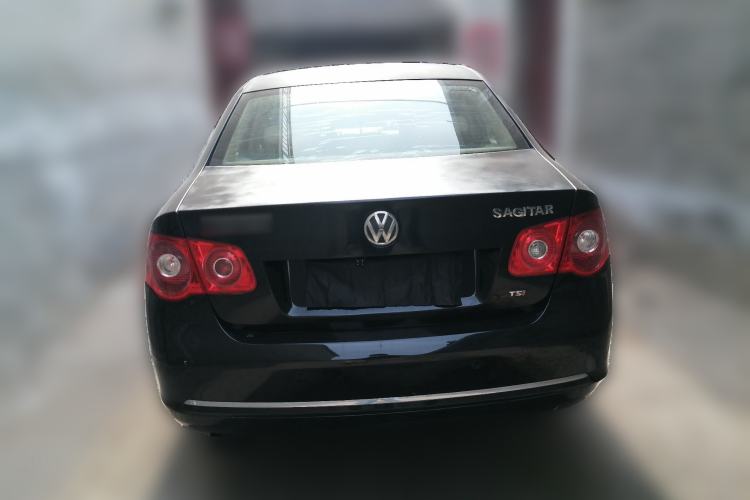 Used Volkswagen Sagitar 2010 1.4 TSI Automatic Luxury Model
