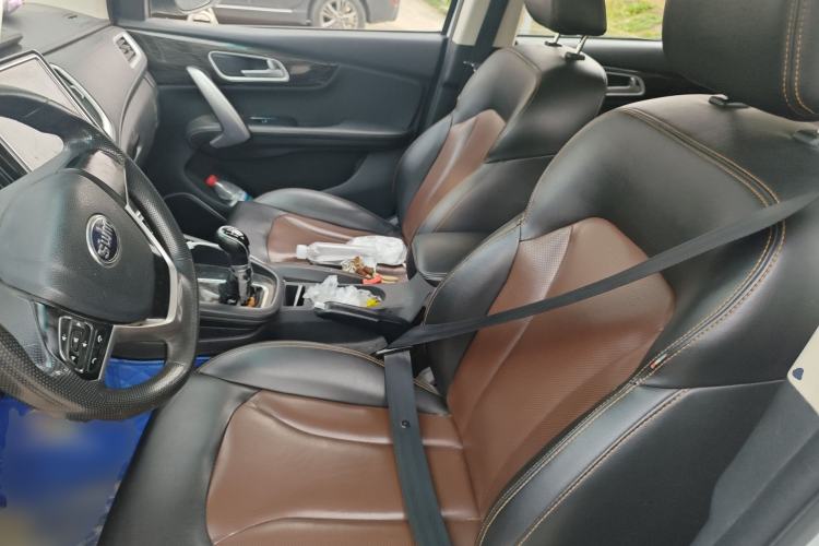 Used SWM X7 2020 2.0L Manual Elite Version 7 Seats
