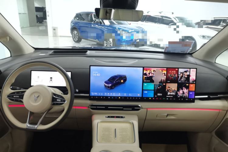 Used VOYAH Dream 2025 PHEV Four-Wheel-Drive Flagship Kunpeng Edition
