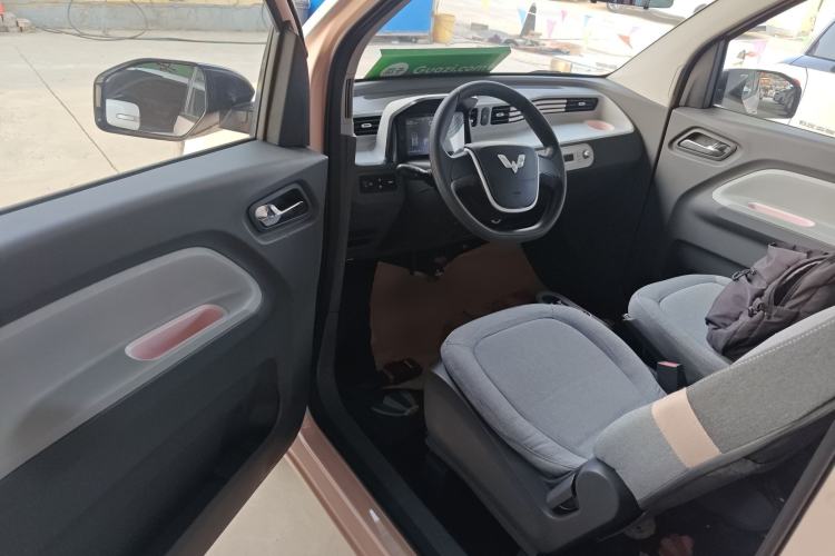 Used Wuling Hongguang MINIEV 2021 Macaron Fashion Model Lithium Iron Phosphate Driver Seat