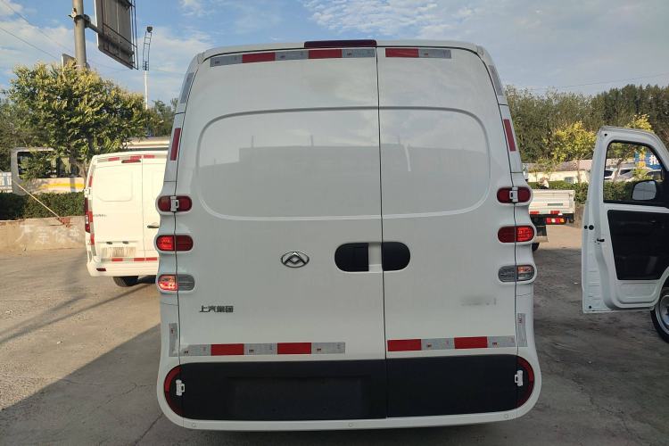 Used SAIC MAXUS Dana V1 2023 V1 Short Wheelbase High Roof (43 kWh)