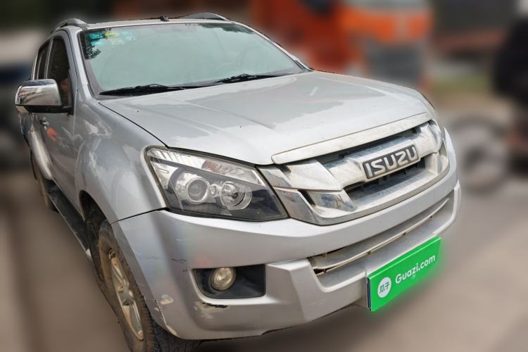 Used Isuzu D-MAX 2018 3.0T Four-Wheel Drive Automatic Ultra-Luxury Version 4JJ1-TC HI