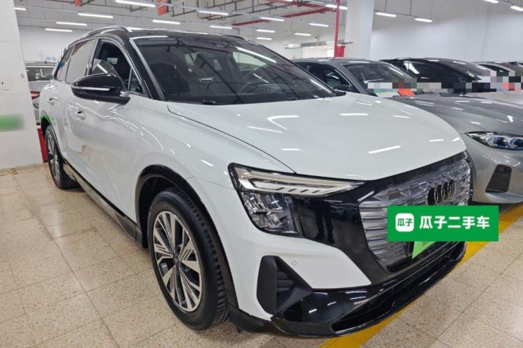 Used Audi Q5 e-tron 2023 40 e-tron Shining Edition Mecha Kit
