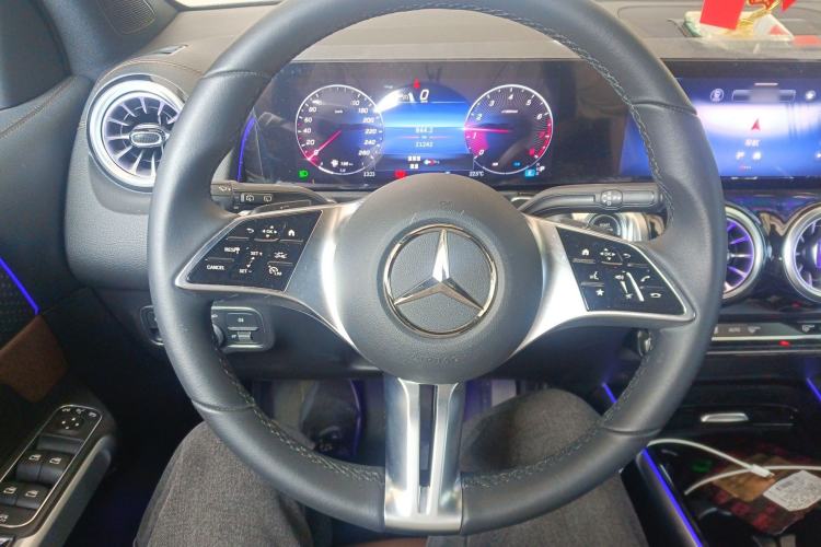 Used Mercedes-Benz GLB 2024 Refresh GLB 220 Fashion Edition Steering Wheel