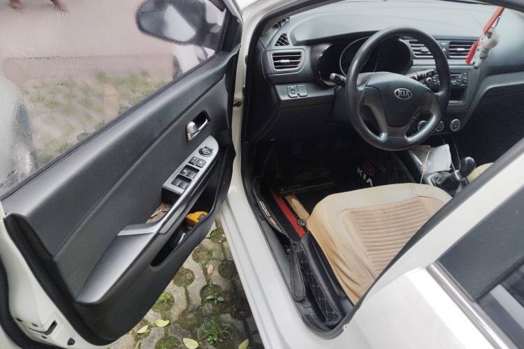 Used Kia K2 2015 Sedan 1.4L MT GLS
