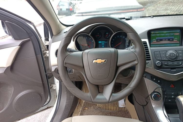 Used Chevrolet Cruze 2015 1.5L Classic SE AT Steering Wheel